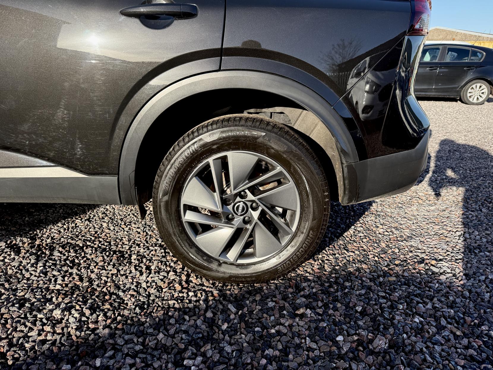 Nissan Qashqai 1.3 DIG-T MHEV Acenta Premium SUV 5dr Petrol Hybrid Manual Euro 6 (s/s) (140 ps)