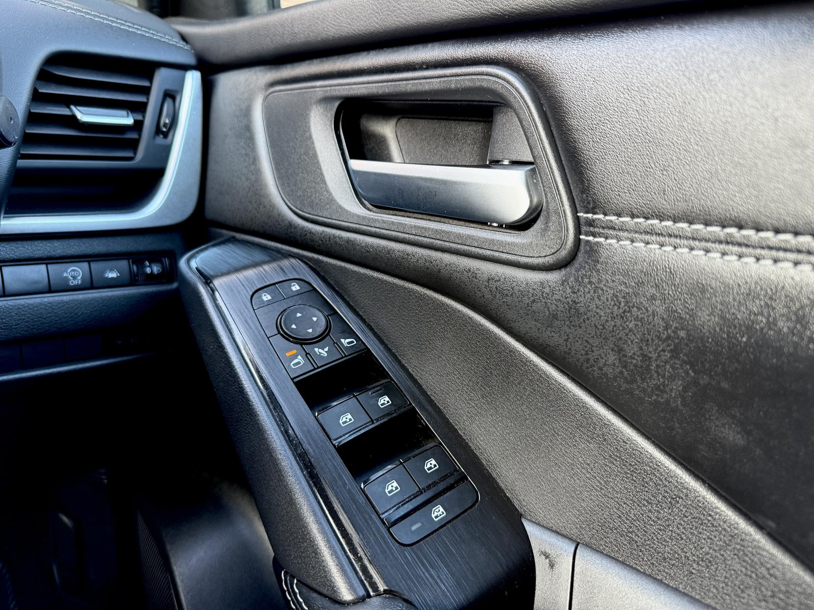 Nissan Qashqai 1.3 DIG-T MHEV Acenta Premium SUV 5dr Petrol Hybrid Manual Euro 6 (s/s) (140 ps)