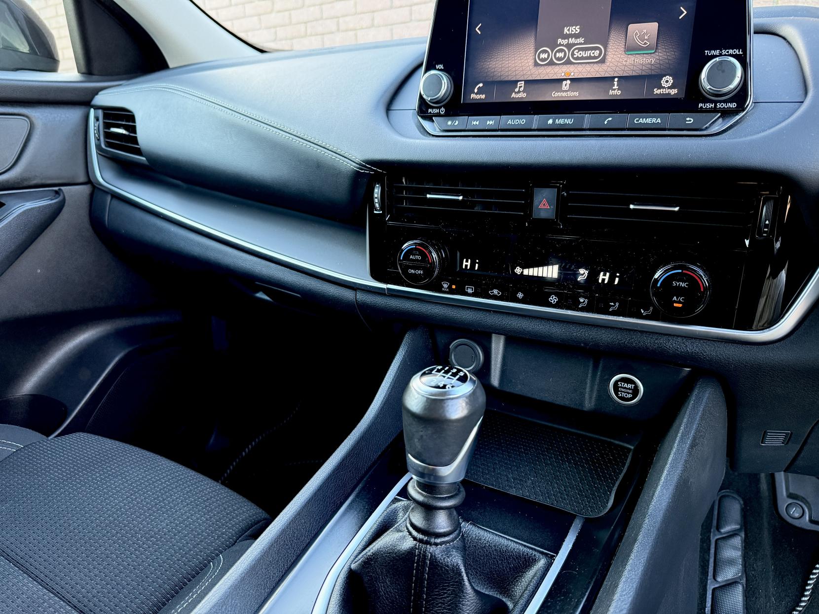 Nissan Qashqai 1.3 DIG-T MHEV Acenta Premium SUV 5dr Petrol Hybrid Manual Euro 6 (s/s) (140 ps)