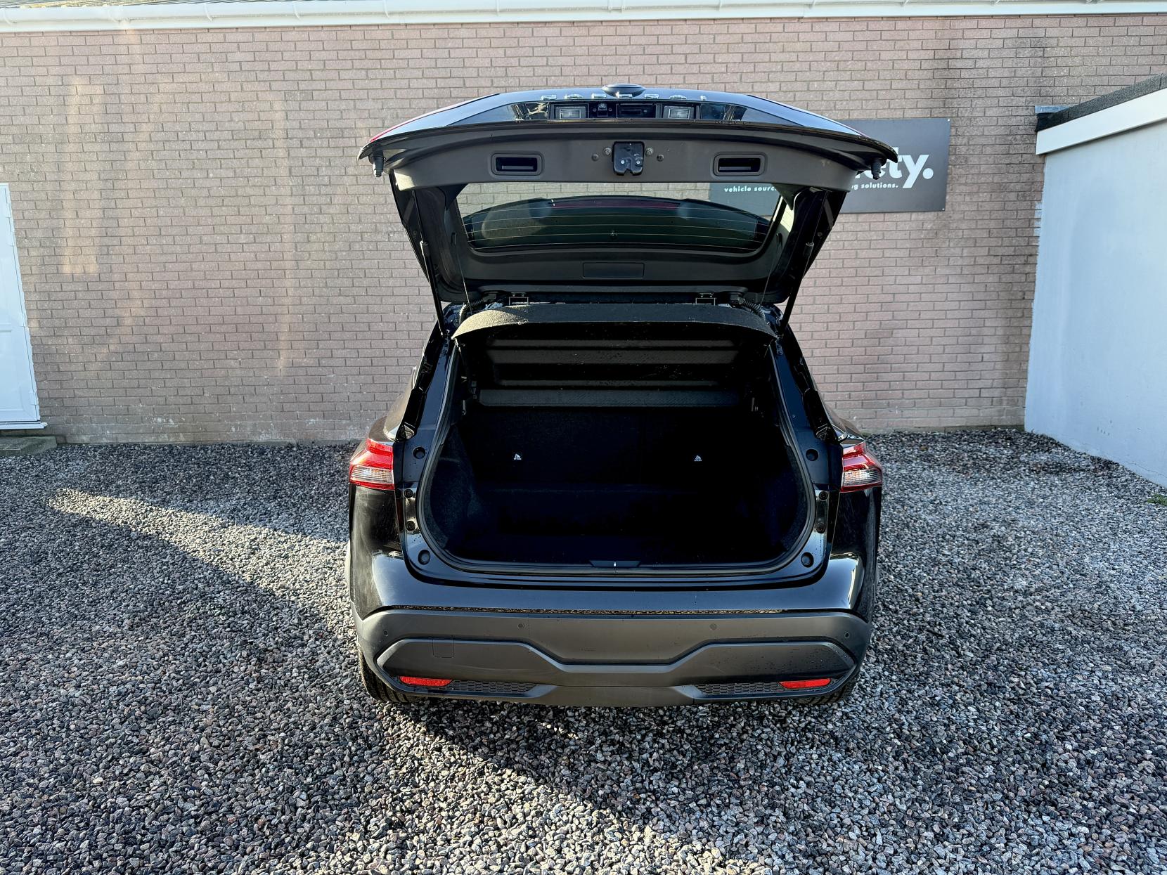 Nissan Qashqai 1.3 DIG-T MHEV Acenta Premium SUV 5dr Petrol Hybrid Manual Euro 6 (s/s) (140 ps)