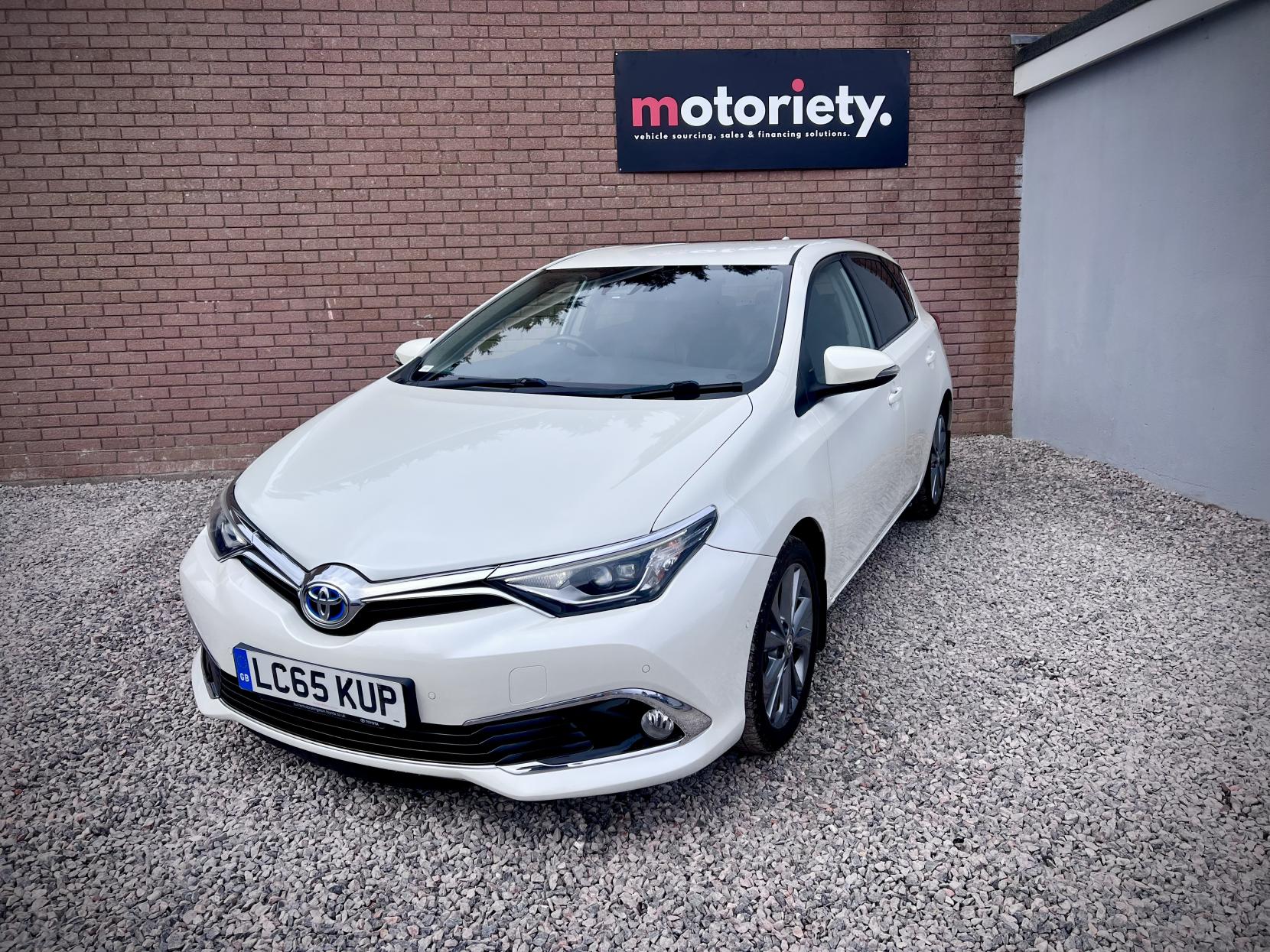 Toyota Auris 1.8 VVT-h Excel Hatchback 5dr Petrol Hybrid CVT Euro 6 (s/s) (Safety Sense) (136 ps)