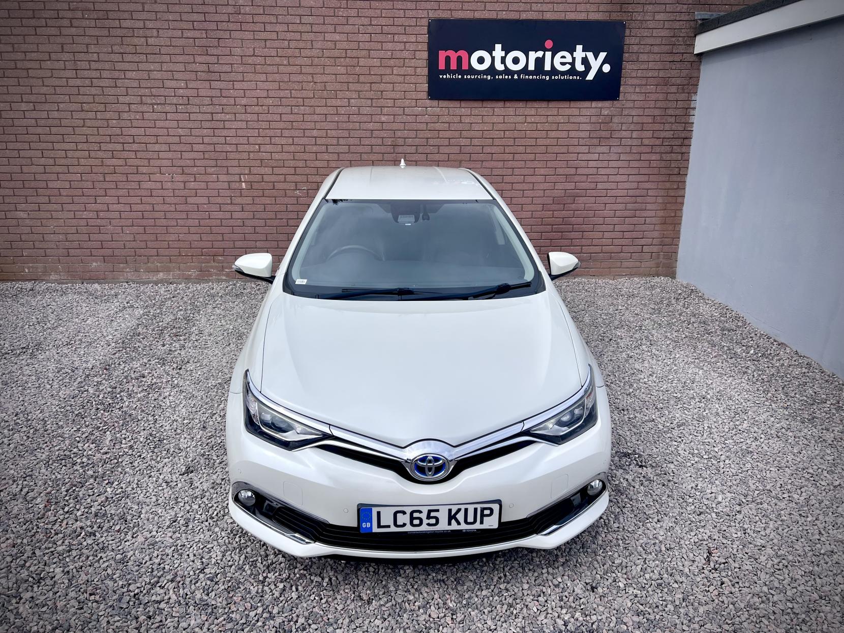 Toyota Auris 1.8 VVT-h Excel Hatchback 5dr Petrol Hybrid CVT Euro 6 (s/s) (Safety Sense) (136 ps)