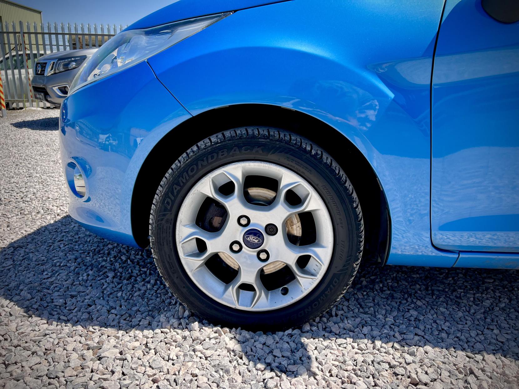 Ford Fiesta 1.25 Zetec Hatchback 5dr Petrol Manual (129 g/km, 81 bhp)