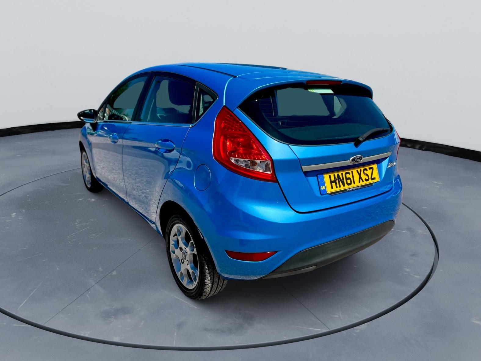 Ford Fiesta 1.25 Zetec Hatchback 5dr Petrol Manual (129 g/km, 81 bhp)