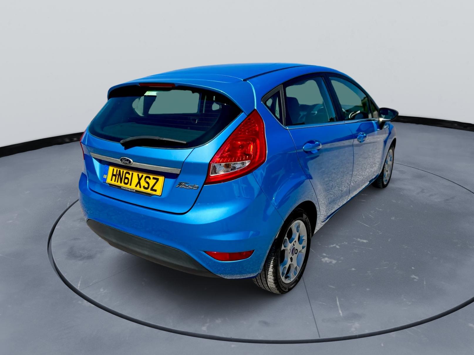Ford Fiesta 1.25 Zetec Hatchback 5dr Petrol Manual (129 g/km, 81 bhp)