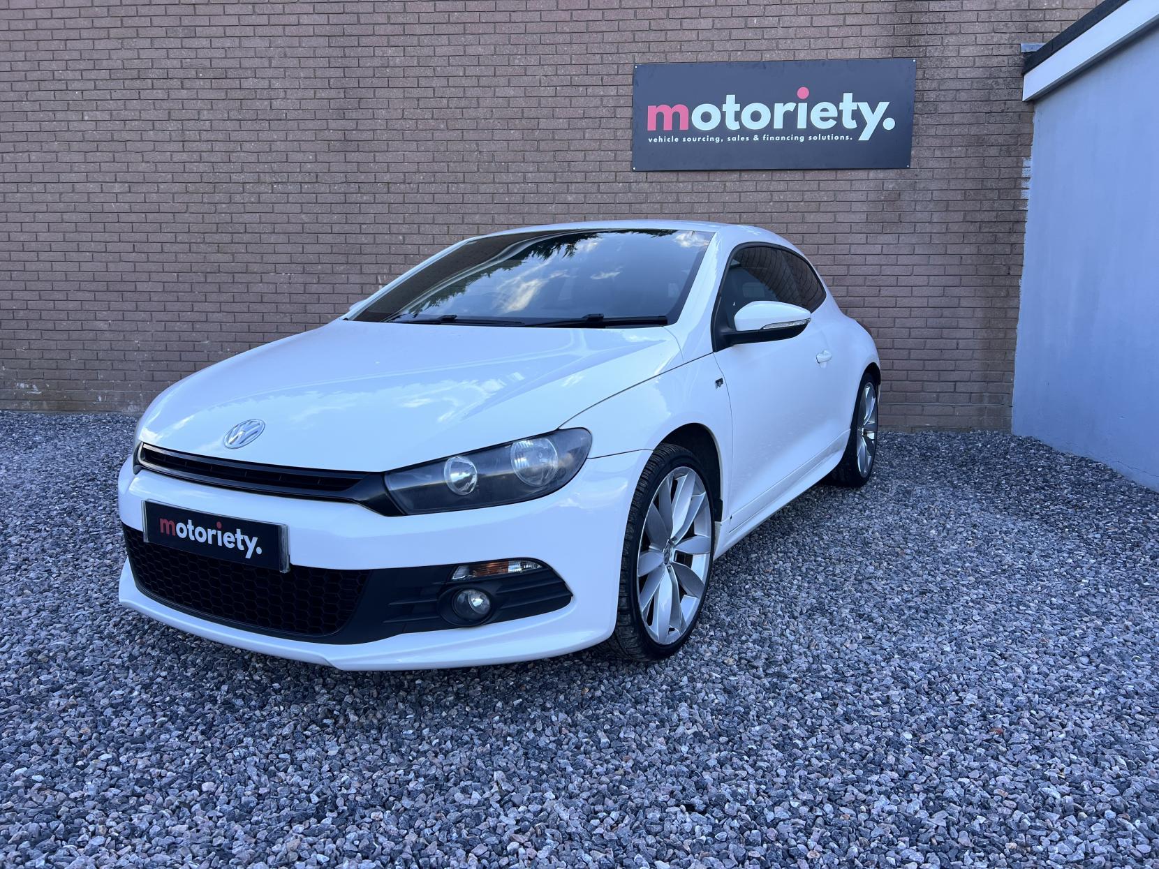 Volkswagen Scirocco 2.0 TSI R-Line Hatchback 3dr Petrol DSG Euro 5 (Leather, Nav) (210 ps)