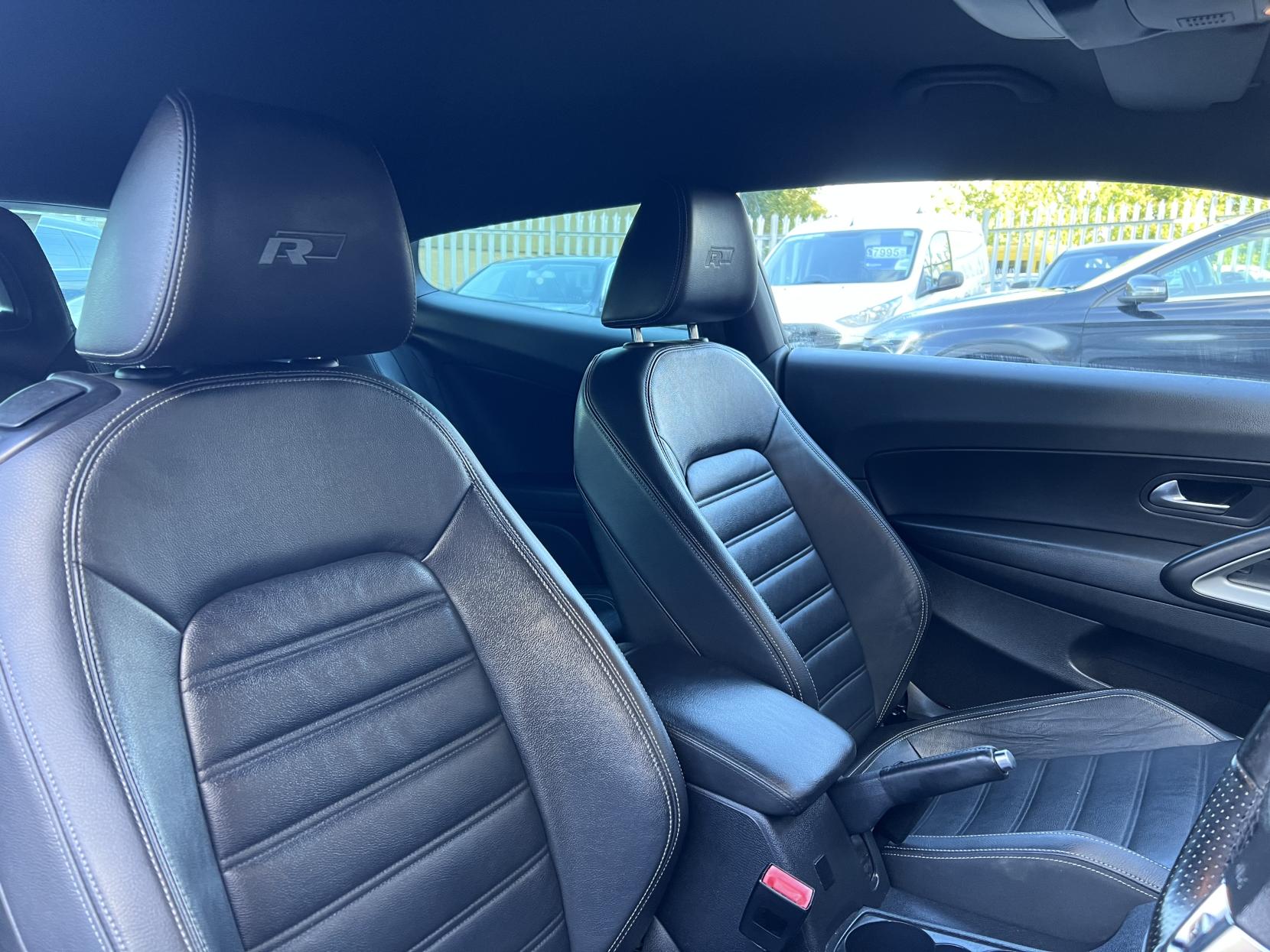 Volkswagen Scirocco 2.0 TSI R-Line Hatchback 3dr Petrol DSG Euro 5 (Leather, Nav) (210 ps)