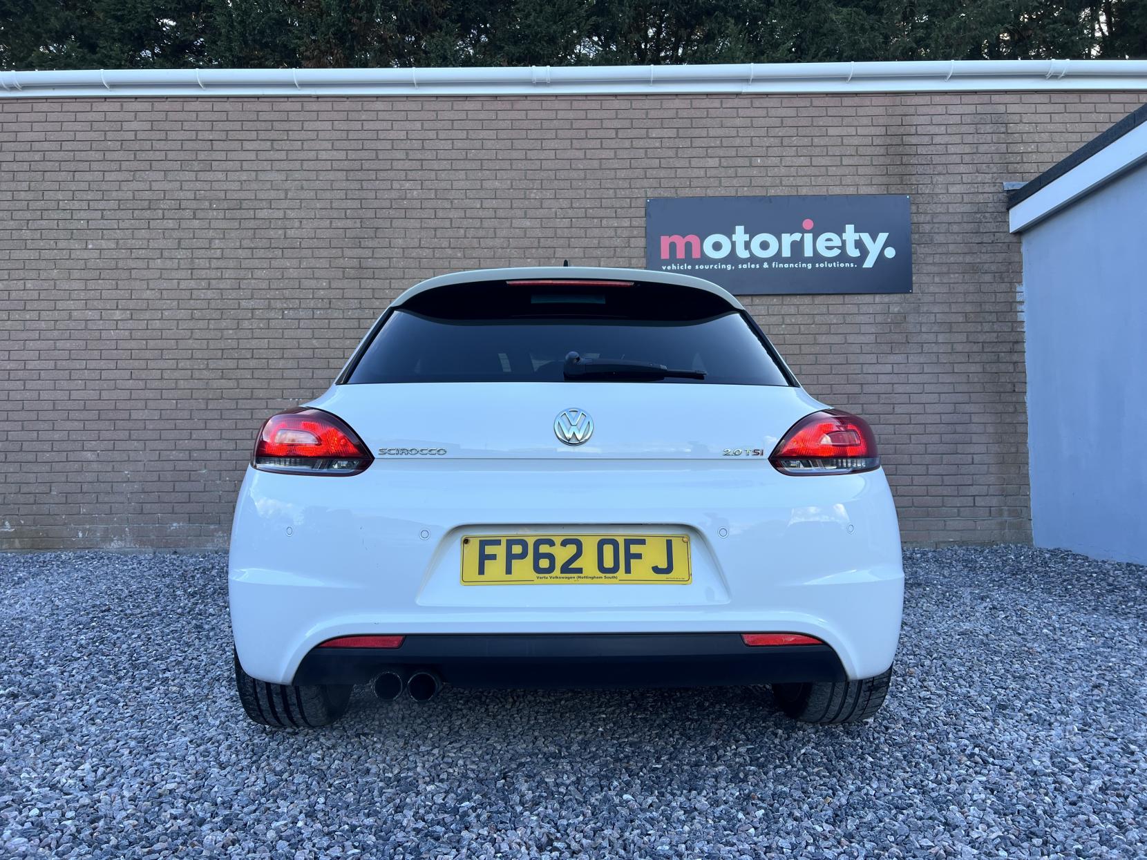 Volkswagen Scirocco 2.0 TSI R-Line Hatchback 3dr Petrol DSG Euro 5 (Leather, Nav) (210 ps)