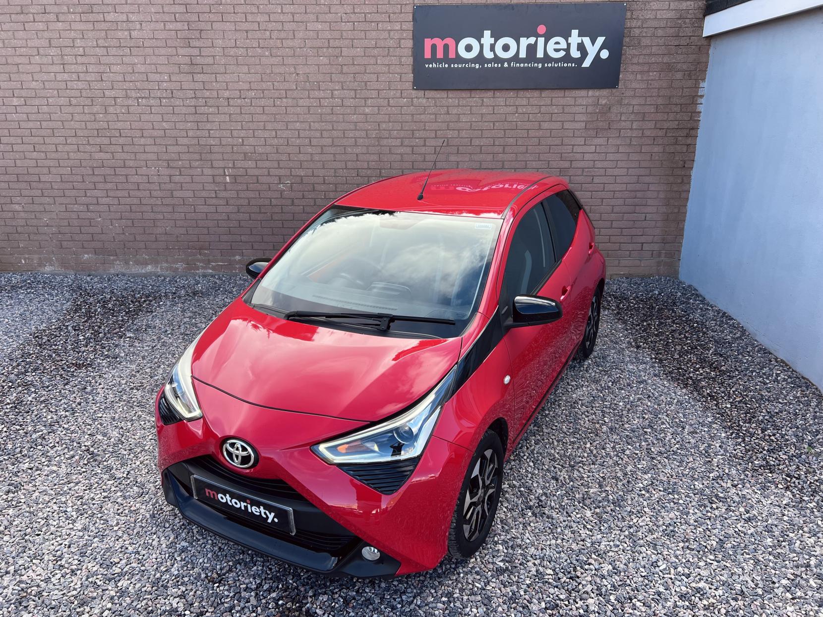 Toyota AYGO 1.0 VVT-i x-trend Funroof 5dr Petrol x-shift Euro 6 (71 ps)