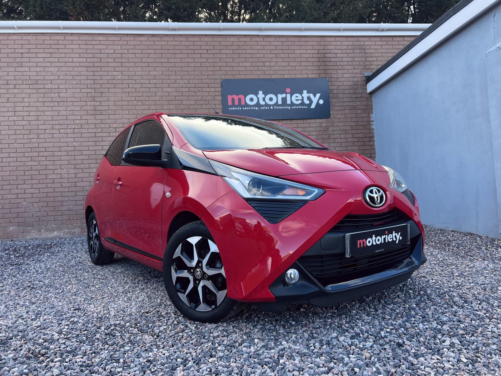 Toyota AYGO 1.0 VVT-i x-trend Funroof 5dr Petrol x-shift Euro 6 (71 ps)