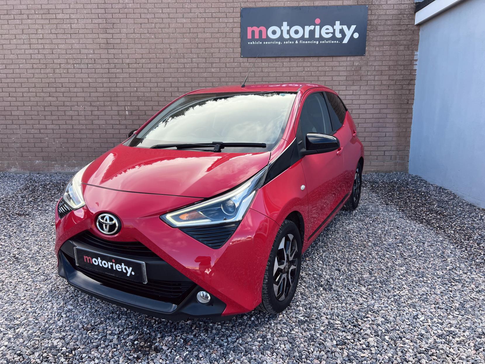 Toyota AYGO 1.0 VVT-i x-trend Funroof 5dr Petrol x-shift Euro 6 (71 ps)