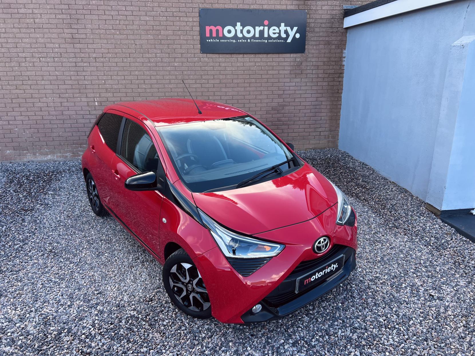 Toyota AYGO 1.0 VVT-i x-trend Funroof 5dr Petrol x-shift Euro 6 (71 ps)
