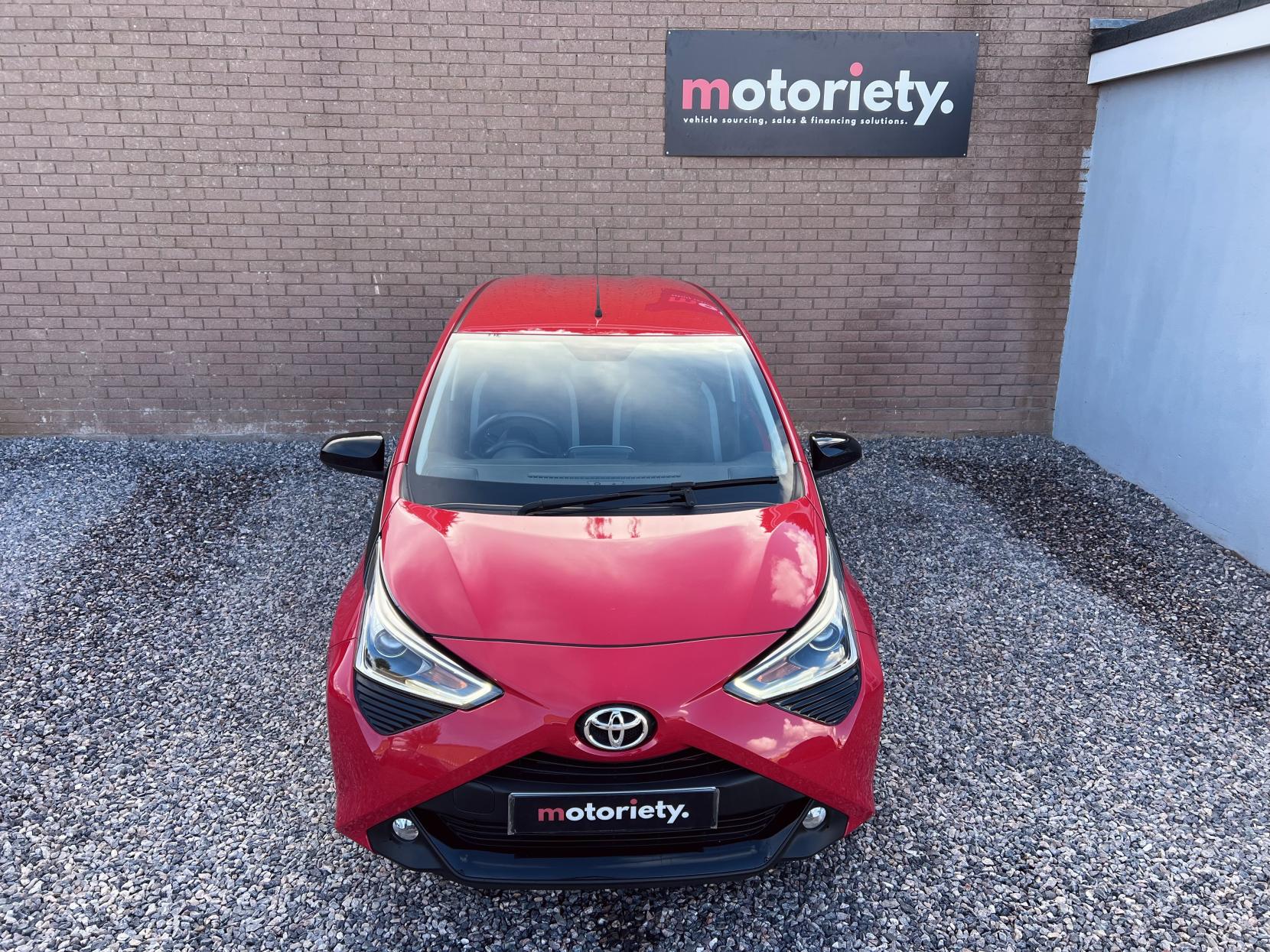 Toyota AYGO 1.0 VVT-i x-trend Funroof 5dr Petrol x-shift Euro 6 (71 ps)