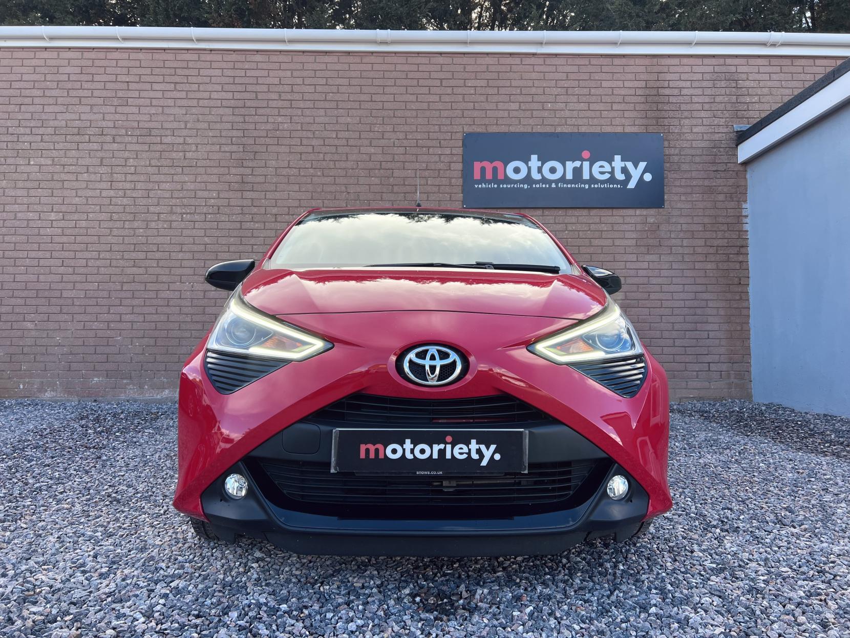 Toyota AYGO 1.0 VVT-i x-trend Funroof 5dr Petrol x-shift Euro 6 (71 ps)