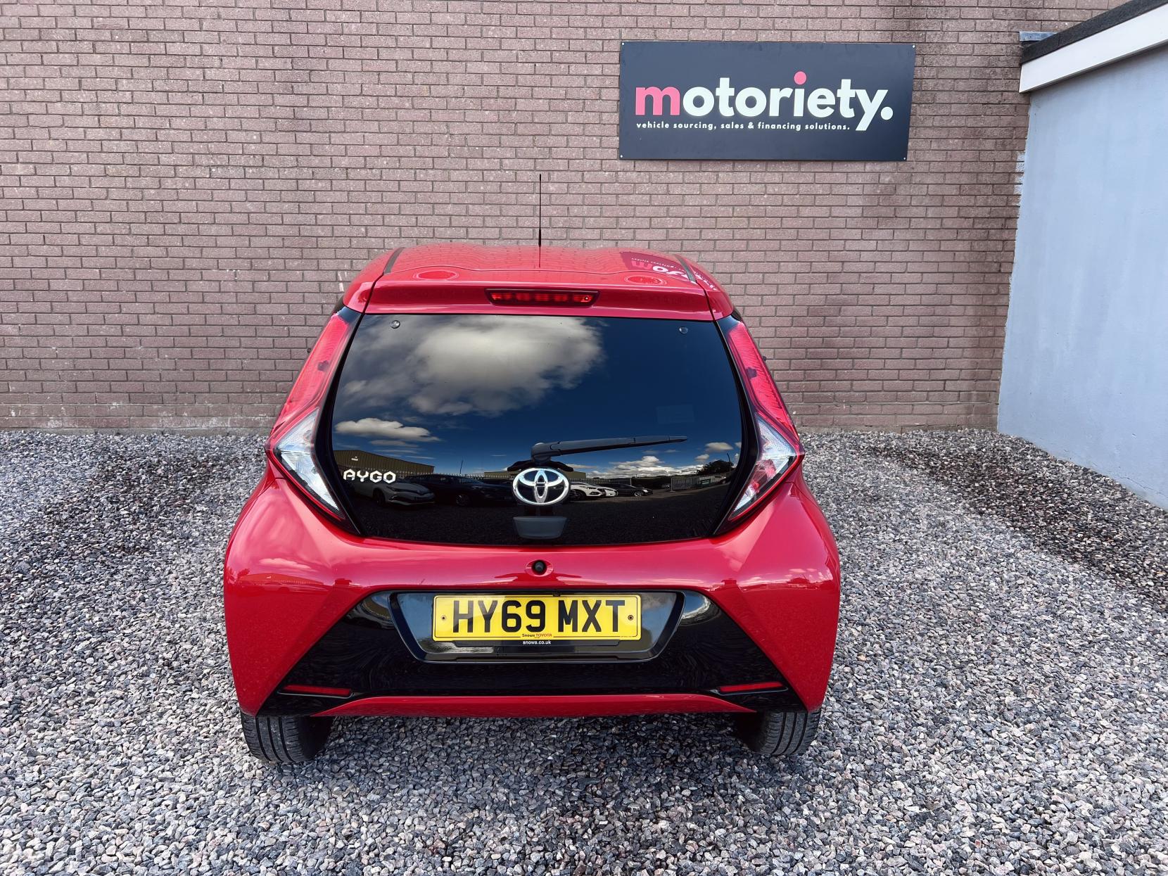 Toyota AYGO 1.0 VVT-i x-trend Funroof 5dr Petrol x-shift Euro 6 (71 ps)