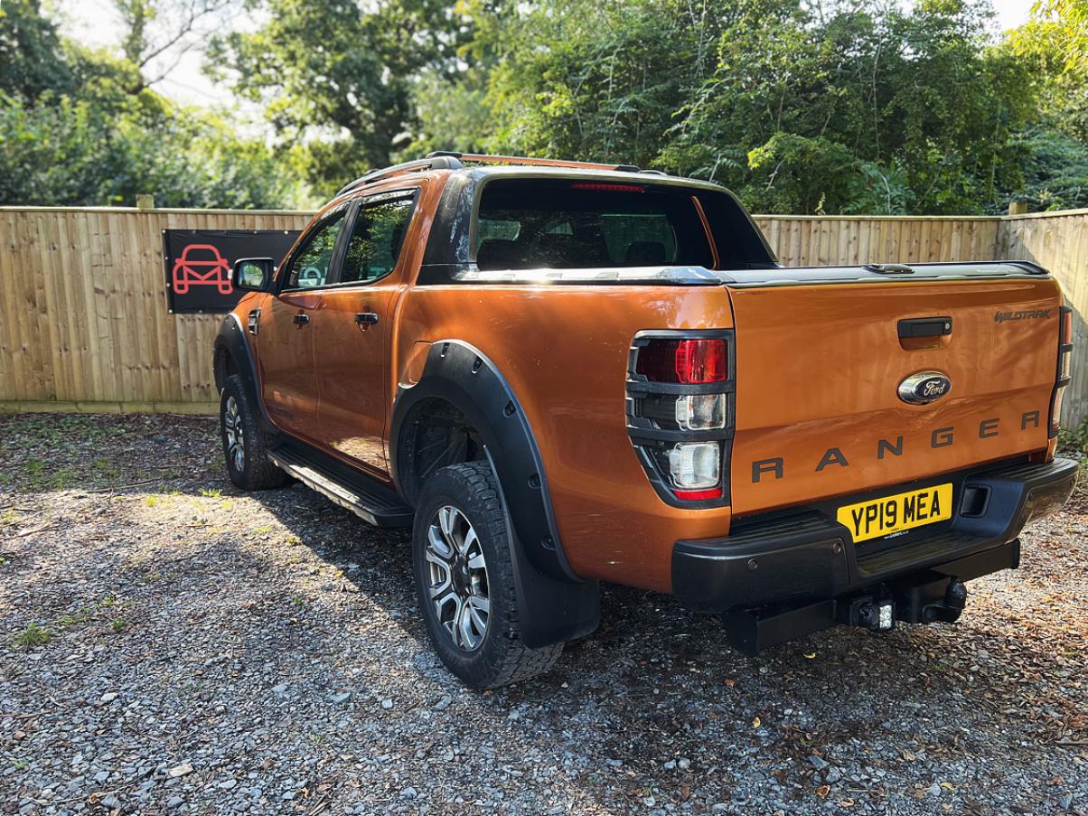 Ford Ranger 3.2 TDCi Wildtrak Pickup Double Cab 4dr Diesel Auto 4WD Euro 5 (200 ps)