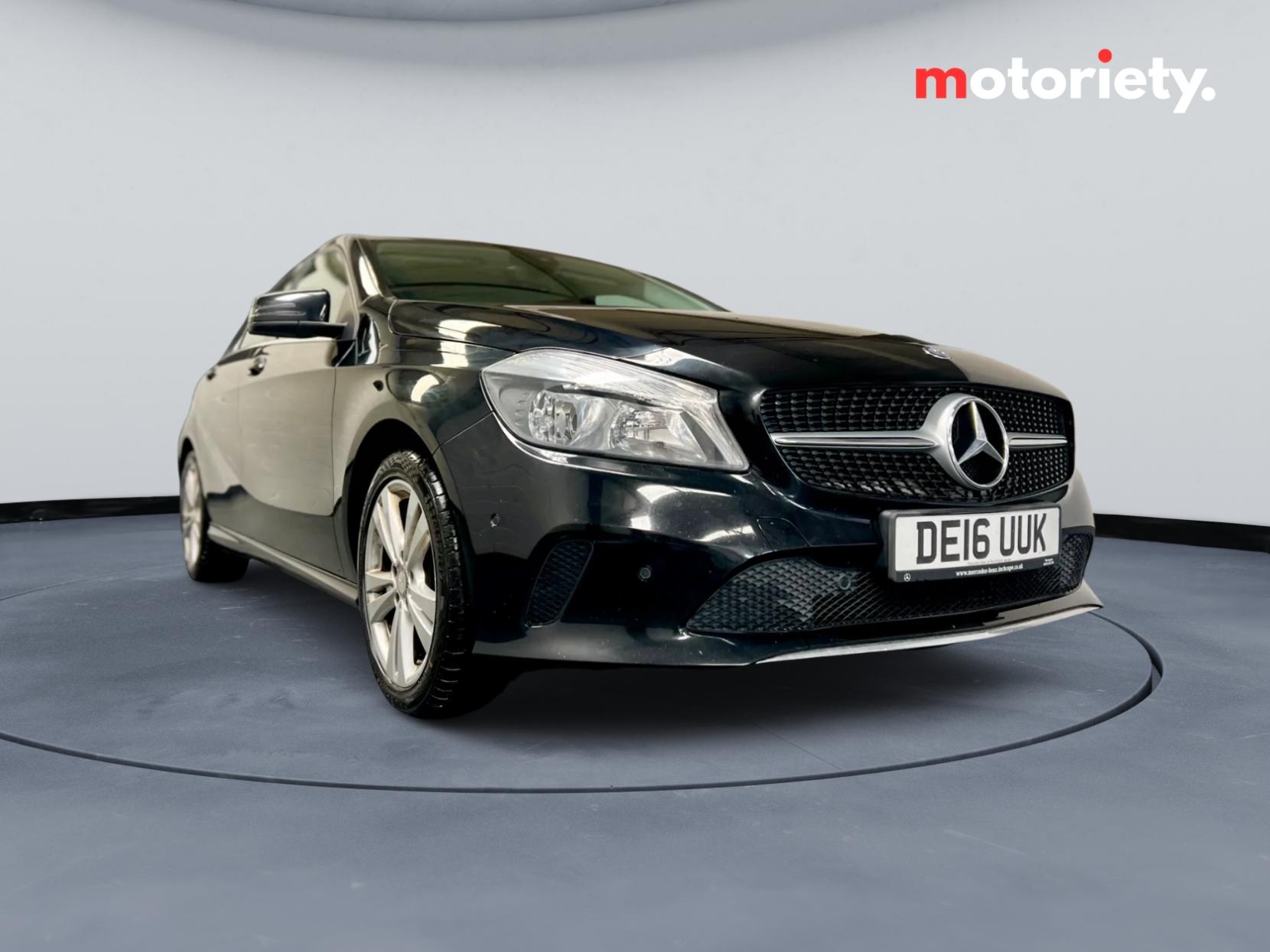 Mercedes-Benz A Class 1.5 A180d Sport (Executive) Hatchback 5dr Diesel Manual Euro 6 (s/s) (109 ps)