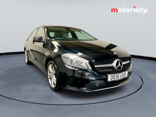 Mercedes-Benz A Class 1.5 A180d Sport (Executive) Hatchback 5dr Diesel Manual Euro 6 (s/s) (109 ps)
