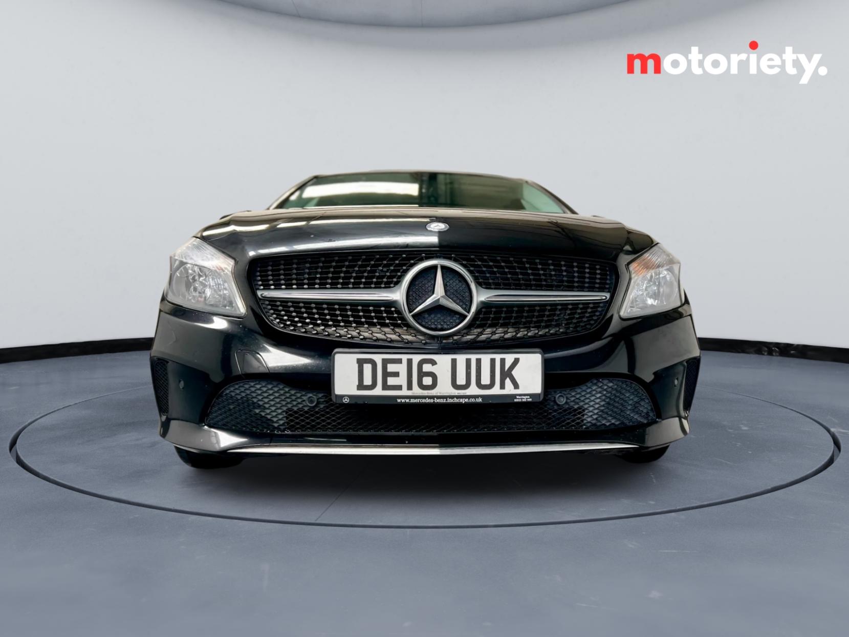 Mercedes-Benz A Class 1.5 A180d Sport (Executive) Hatchback 5dr Diesel Manual Euro 6 (s/s) (109 ps)