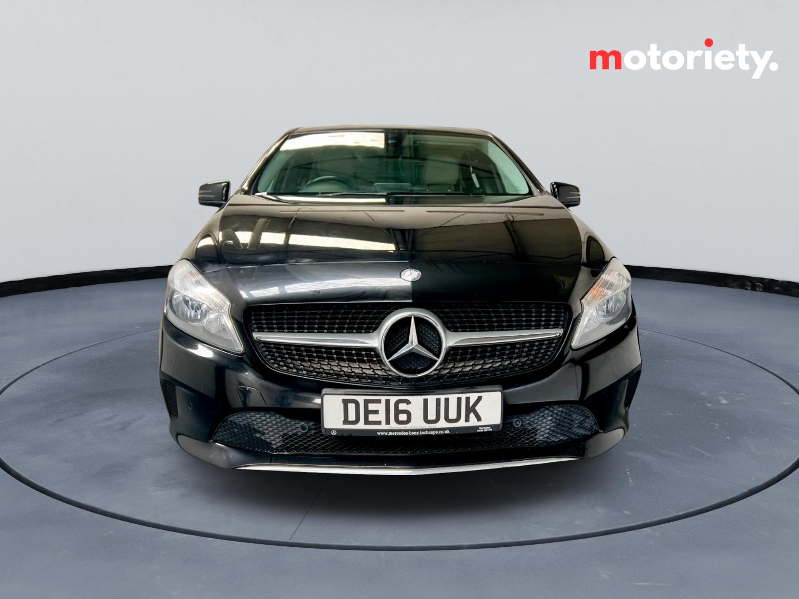 Mercedes-Benz A Class 1.5 A180d Sport (Executive) Hatchback 5dr Diesel Manual Euro 6 (s/s) (109 ps)