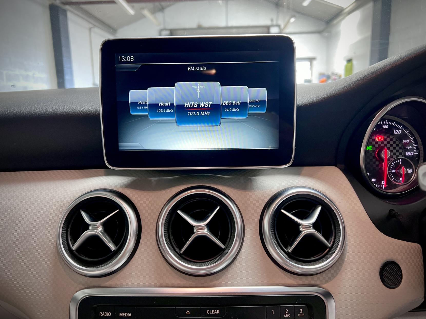 Mercedes-Benz A Class 1.5 A180d Sport (Executive) Hatchback 5dr Diesel Manual Euro 6 (s/s) (109 ps)