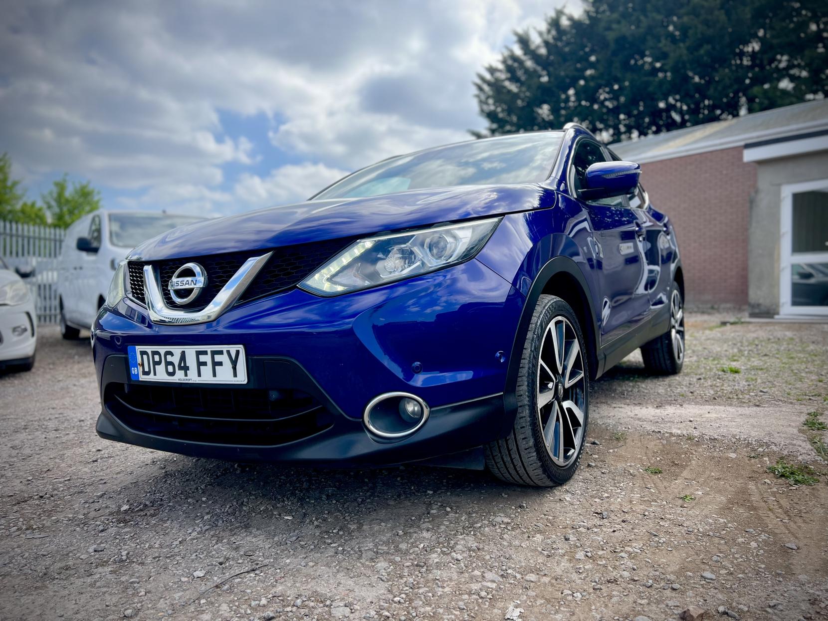 Nissan Qashqai 1.5 dCi Tekna SUV 5dr Diesel Manual 2WD Euro 5 (s/s) (110 ps)