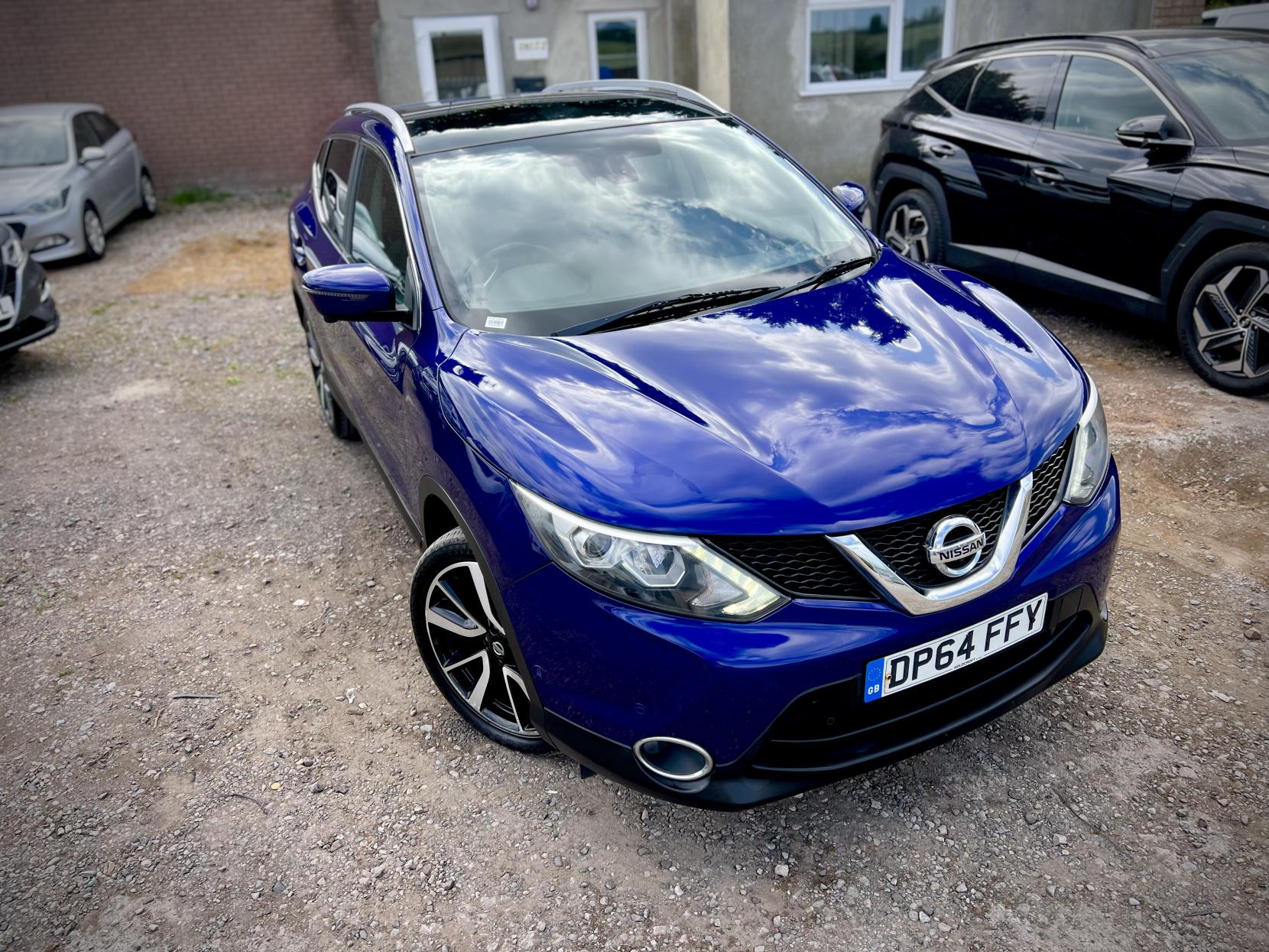 Nissan Qashqai 1.5 dCi Tekna SUV 5dr Diesel Manual 2WD Euro 5 (s/s) (110 ps)