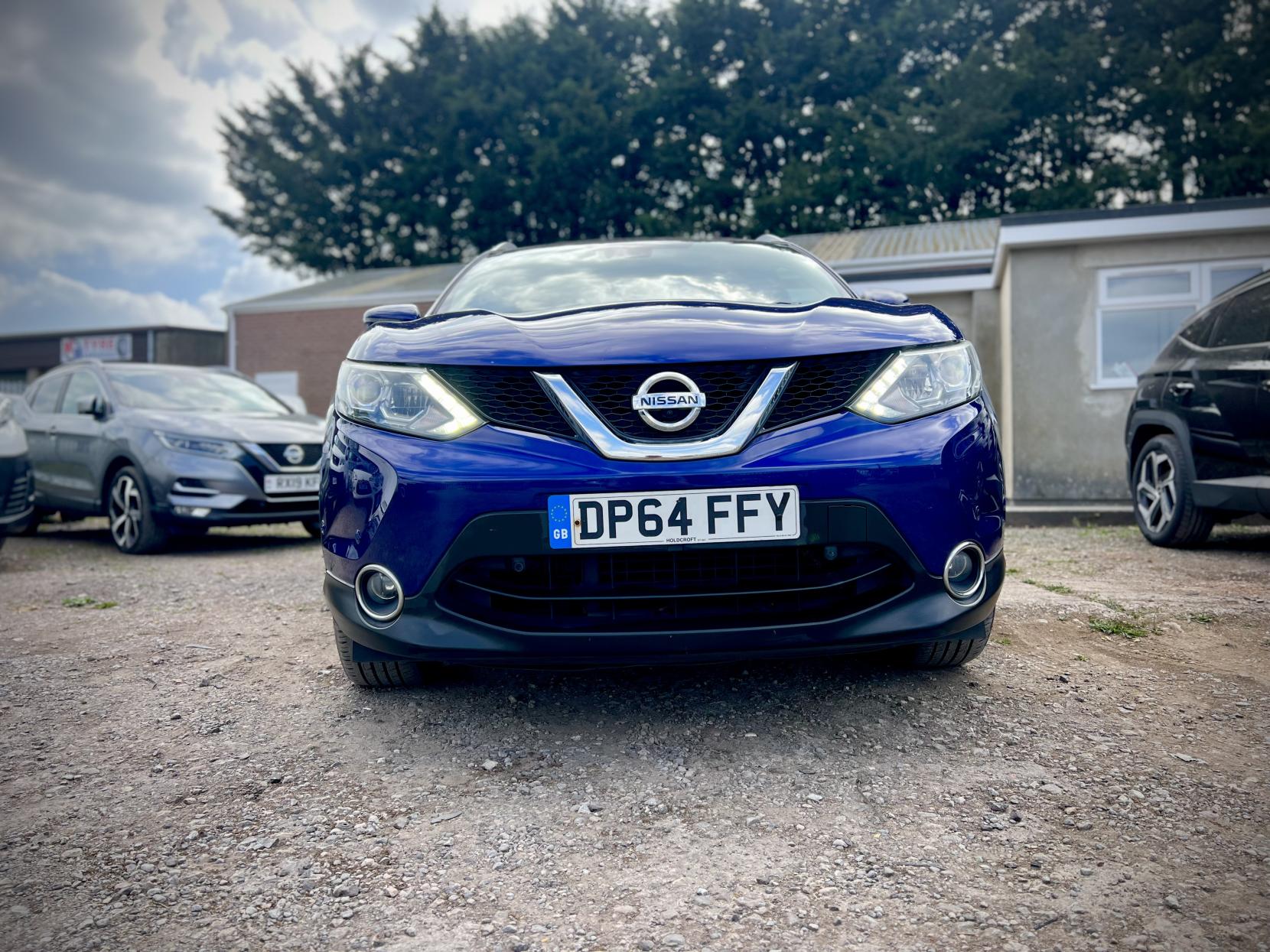 Nissan Qashqai 1.5 dCi Tekna SUV 5dr Diesel Manual 2WD Euro 5 (s/s) (110 ps)