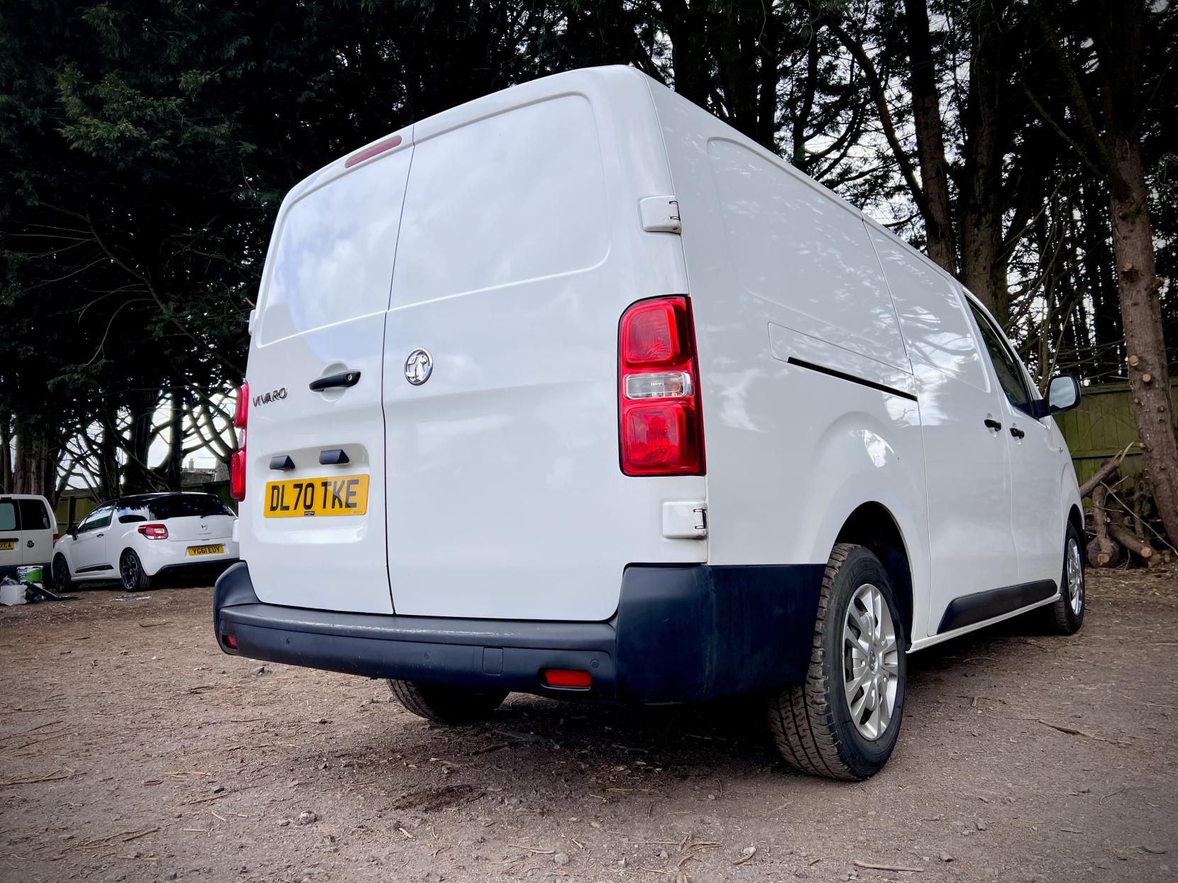 Vauxhall Vivaro 1.5 Turbo D 2900 Dynamic Panel Van 6dr Diesel Manual L2 H1 Euro 6 (s/s) (100 ps)