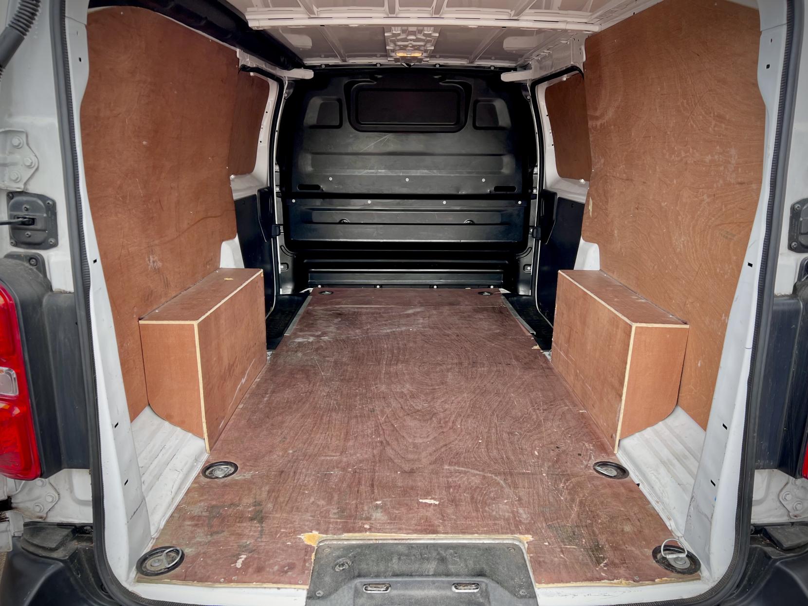Vauxhall Vivaro 1.5 Turbo D 2900 Dynamic Panel Van 6dr Diesel Manual L2 H1 Euro 6 (s/s) (100 ps)