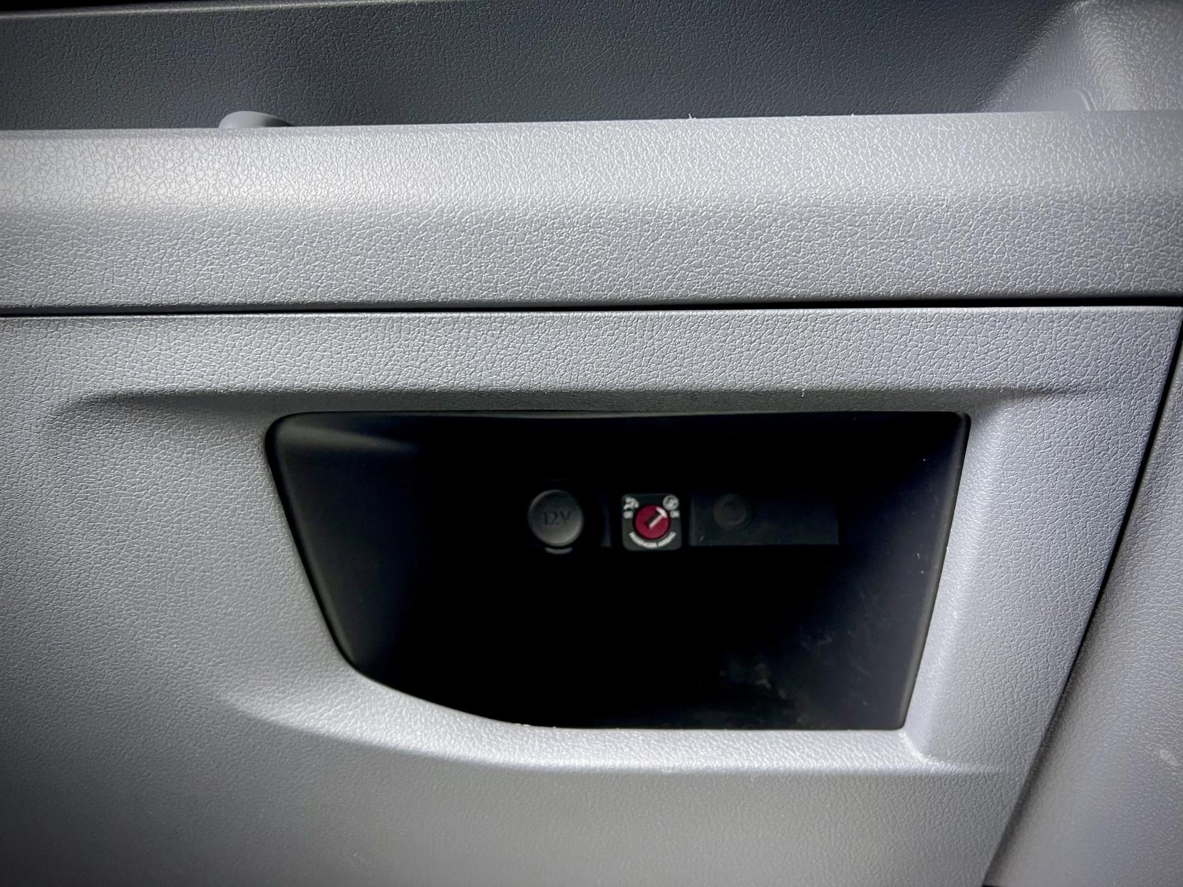 Vauxhall Vivaro 1.5 Turbo D 2900 Dynamic Panel Van 6dr Diesel Manual L2 H1 Euro 6 (s/s) (100 ps)