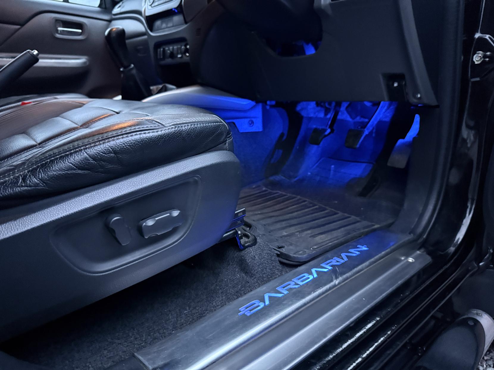 Mitsubishi L200 2.4 DI-D DC Barbarian Pickup Double Cab 4dr Diesel Manual 4WD Euro 6 (178 ps)