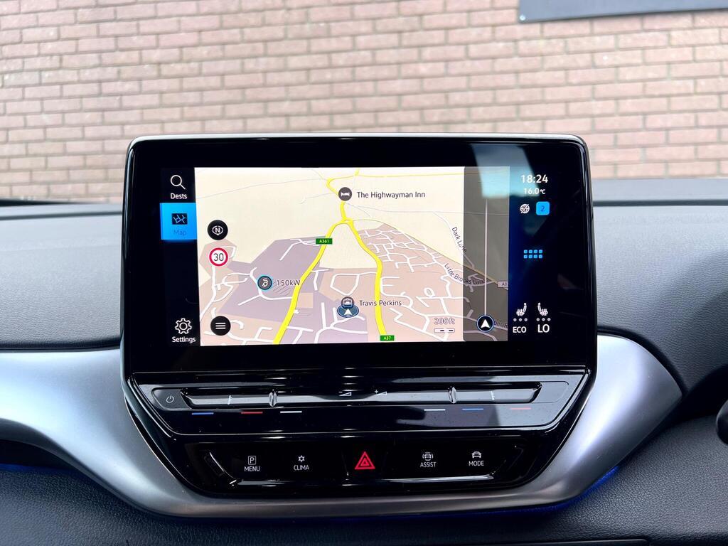 Volkswagen ID.4 Pro Performance 77kWh Life SUV 5dr Electric Auto (204 ps)