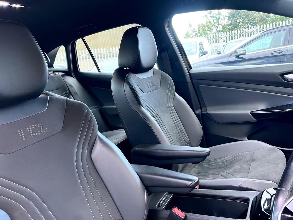 Volkswagen ID.4 Pro Performance 77kWh Life SUV 5dr Electric Auto (204 ps)