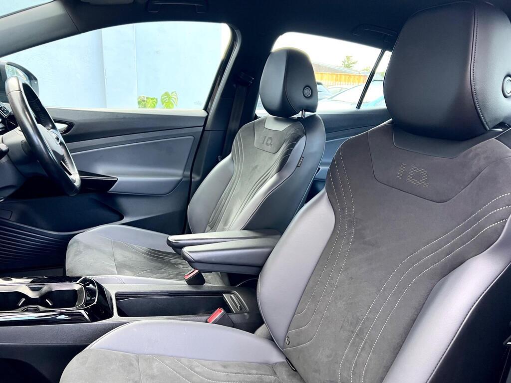 Volkswagen ID.4 Pro Performance 77kWh Life SUV 5dr Electric Auto (204 ps)