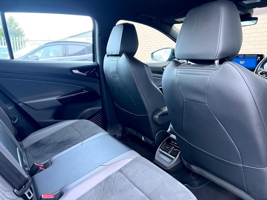 Volkswagen ID.4 Pro Performance 77kWh Life SUV 5dr Electric Auto (204 ps)