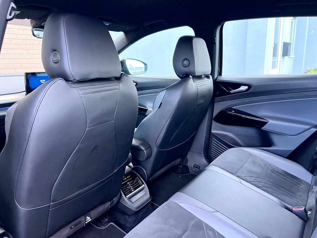 Volkswagen ID.4 Pro Performance 77kWh Life SUV 5dr Electric Auto (204 ps)