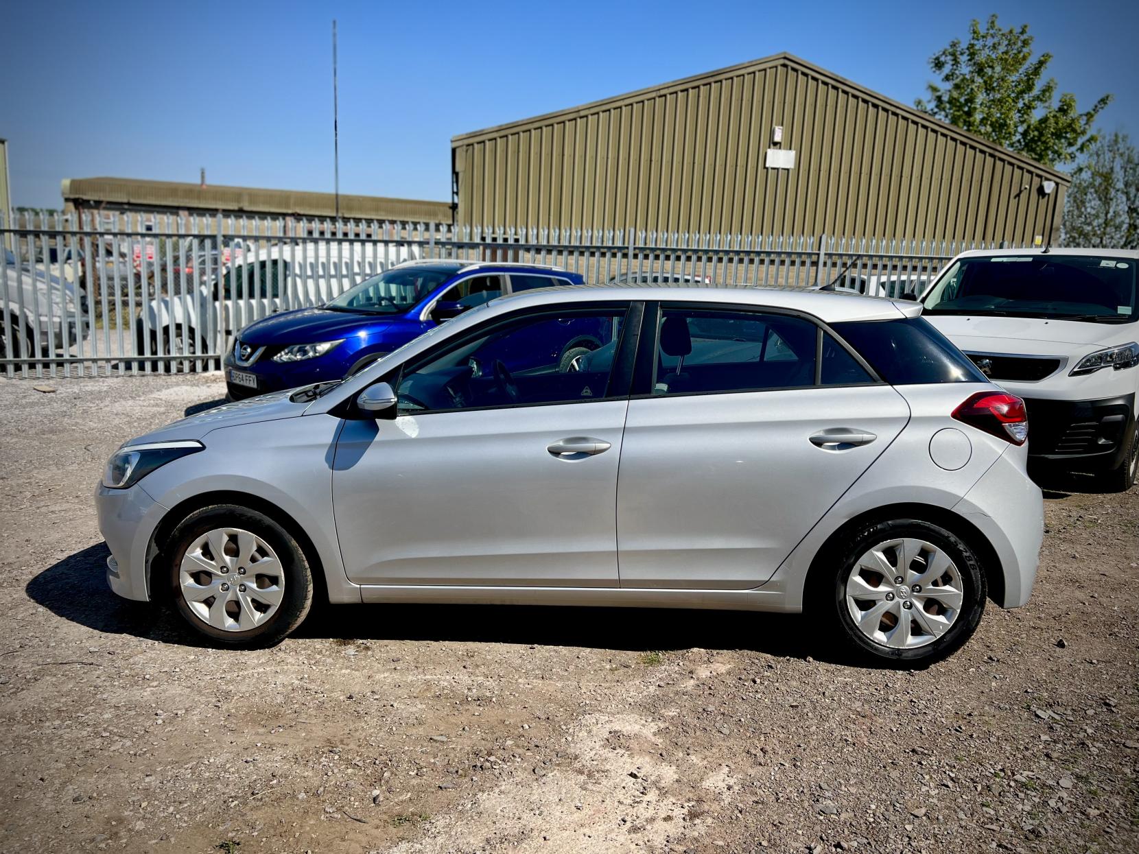Hyundai i20 1.2 Blue Drive S Air Hatchback 5dr Petrol Manual Euro 6 (s/s) (75 ps)