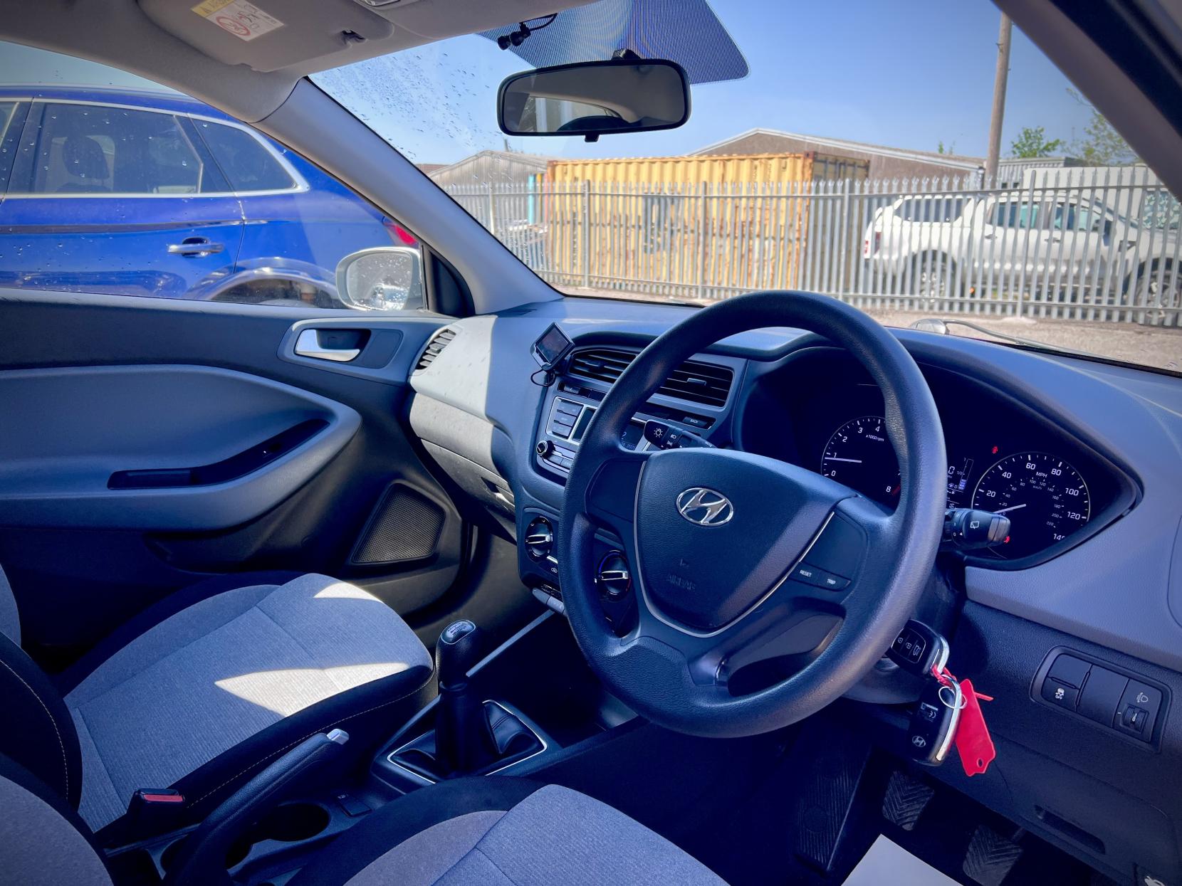 Hyundai i20 1.2 Blue Drive S Air Hatchback 5dr Petrol Manual Euro 6 (s/s) (75 ps)