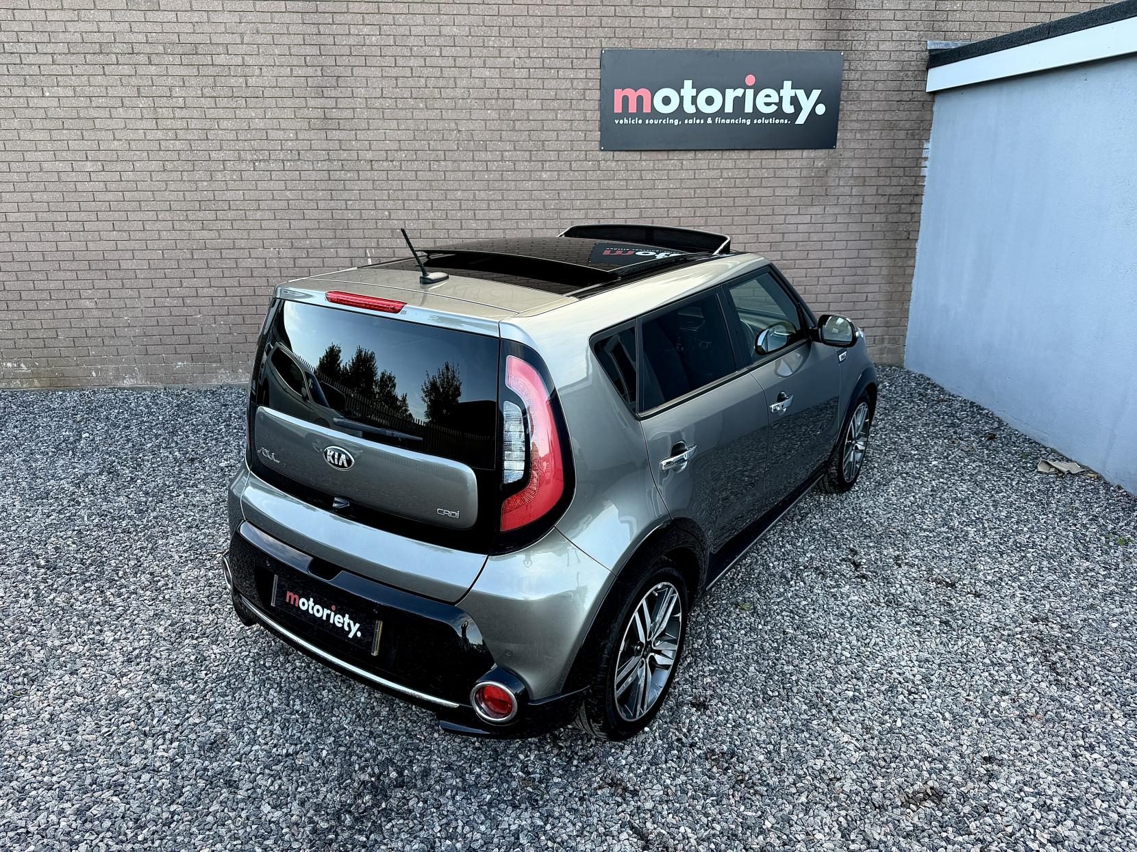 Kia Soul 1.6 CRDi Maxx SUV 5dr Diesel Auto Euro 5 (126 bhp)