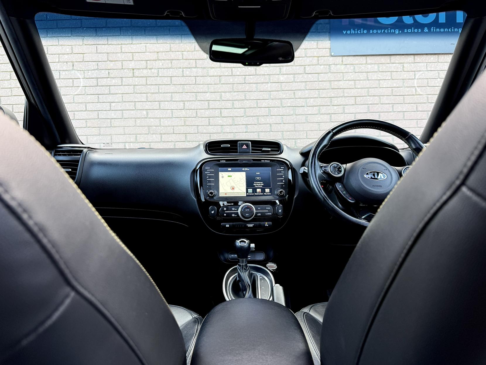Kia Soul 1.6 CRDi Maxx SUV 5dr Diesel Auto Euro 5 (126 bhp)