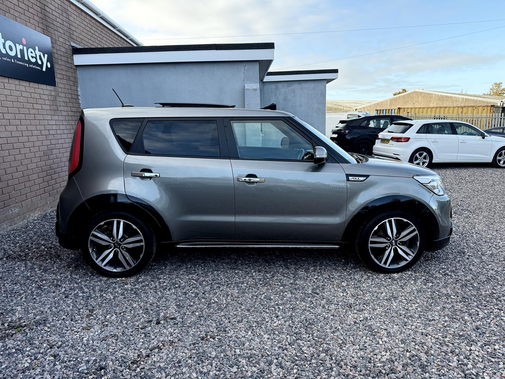 Kia Soul 1.6 CRDi Maxx SUV 5dr Diesel Auto Euro 5 (126 bhp)