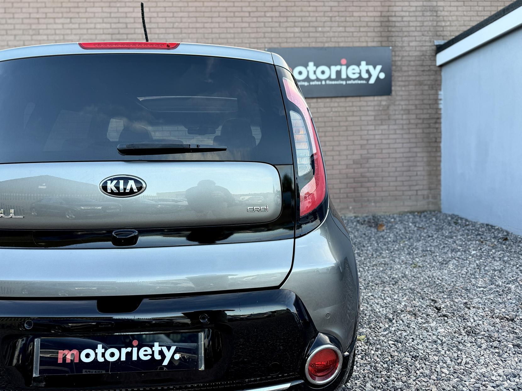 Kia Soul 1.6 CRDi Maxx SUV 5dr Diesel Auto Euro 5 (126 bhp)