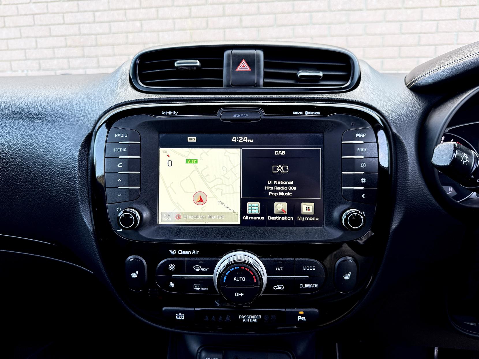 Kia Soul 1.6 CRDi Maxx SUV 5dr Diesel Auto Euro 5 (126 bhp)