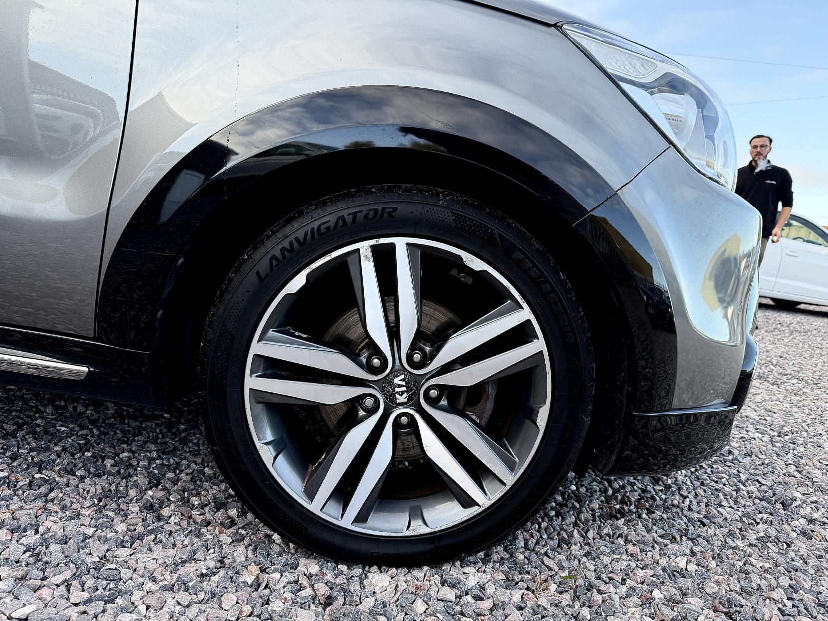 Kia Soul 1.6 CRDi Maxx SUV 5dr Diesel Auto Euro 5 (126 bhp)