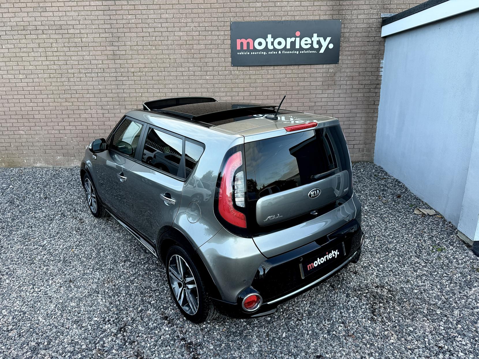 Kia Soul 1.6 CRDi Maxx SUV 5dr Diesel Auto Euro 5 (126 bhp)