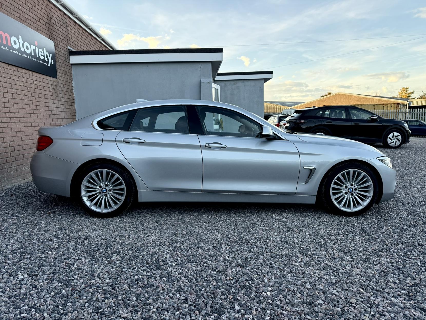 BMW 4 Series Gran Coupe 2.0 420i Luxury Hatchback 5dr Petrol Auto Euro 6 (s/s) (184 ps)