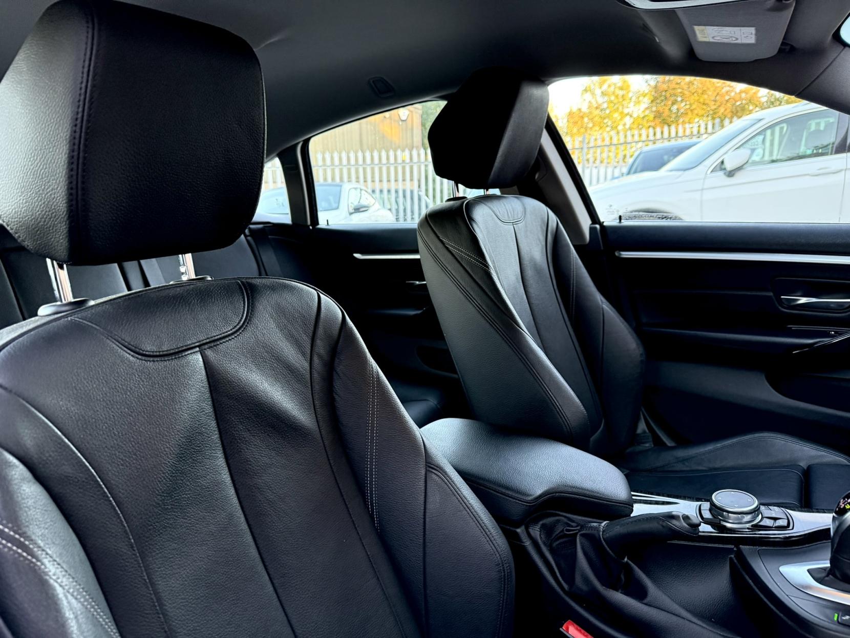 BMW 4 Series Gran Coupe 2.0 420i Luxury Hatchback 5dr Petrol Auto Euro 6 (s/s) (184 ps)