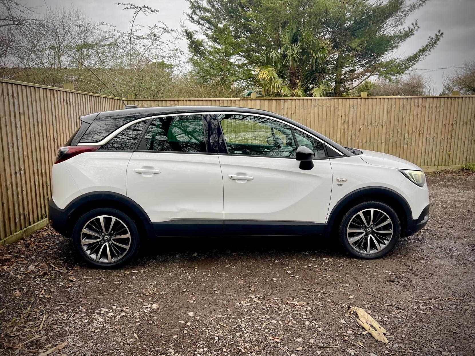 Vauxhall Crossland X 1.2 Turbo Elite Nav SUV 5dr Petrol Manual Euro 6 (s/s) (130 ps)