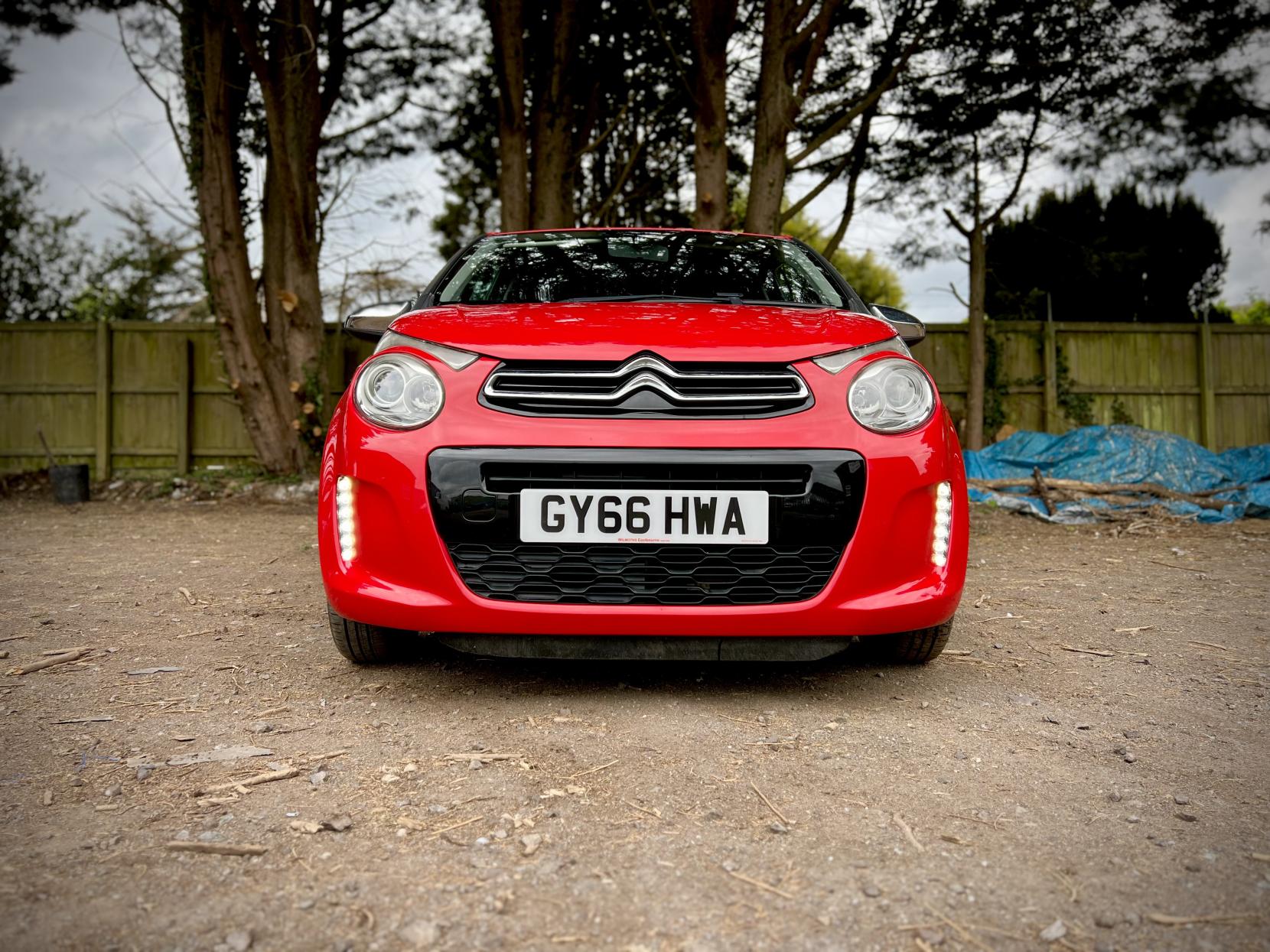 Citroen C1 1.2 PureTech Flair Hatchback 5dr Petrol Manual Euro 6 (82 ps)